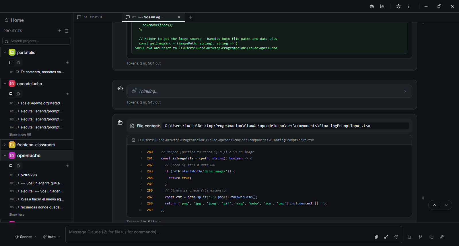 Vista de chat de opcode-lucho: mensajes con conteo de tokens, bloque de código resaltado y selector de modelo/effort